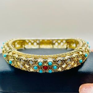 RJ Graziano vintage faux turquoise and coral gold tone stretch bangle bracelet